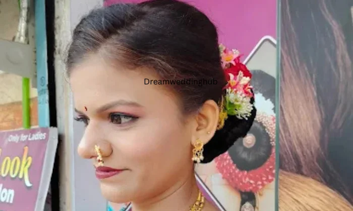 Sayas Makeover salon